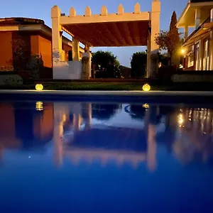 4* Hotel Devmani Rural